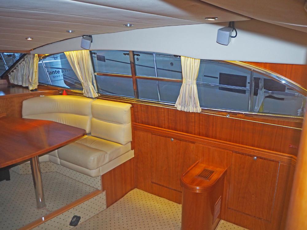 Salon, H&eacute;bergements